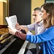17 Yas Piyano Egitimi 1