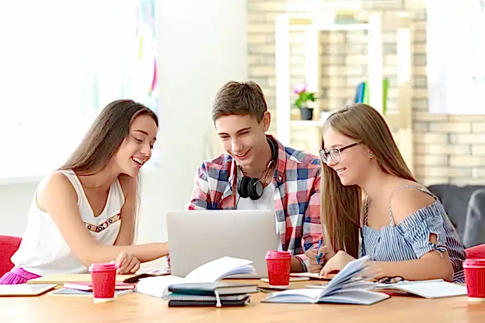 genç piyano eğitimleri