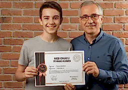 genç piyano kursu sertifikası